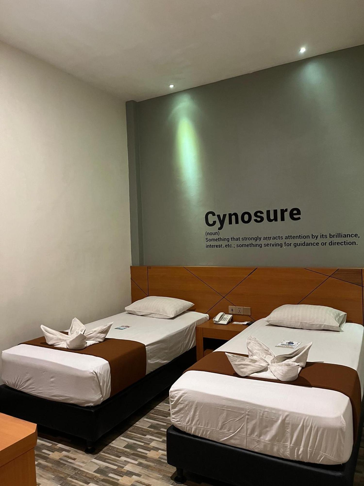 Bless Hotels Sintang Luaran gambar