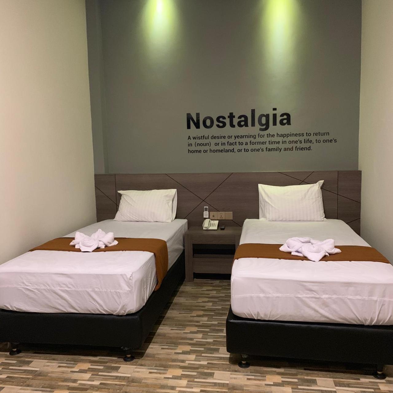 Bless Hotels Sintang Luaran gambar